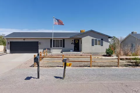 208 S Dacona Dr, Pueblo West, CO 81007