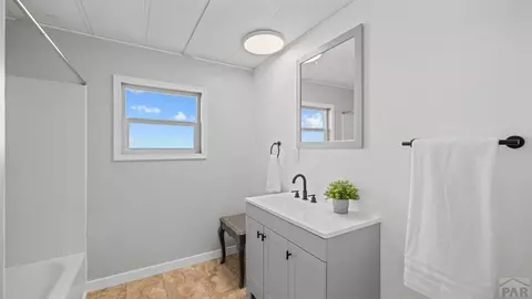 Bath - 37155 W Jones Rd, Yoder, CO 80864 photo 1 of 3
