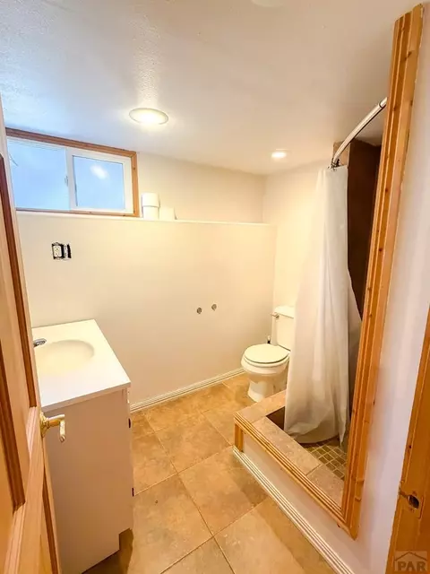Bath - 809 Belleview Ave, La Junta, CO 81050 photo 3 of 3