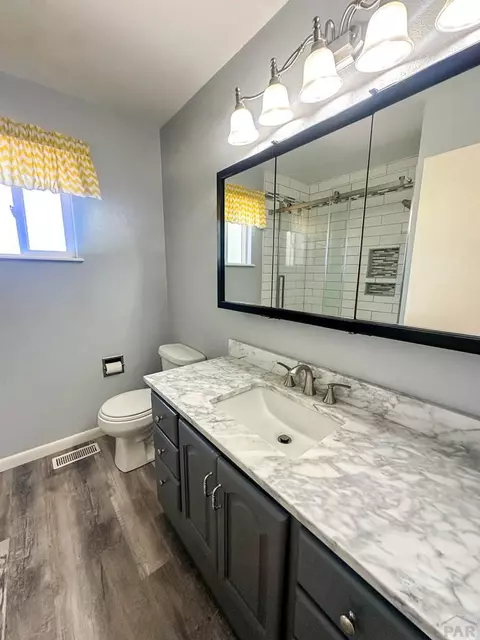 Bath - 407 Conifer Cir, Lamar, CO 81052 photo 1 of 4