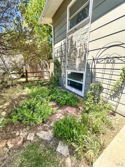 Exterior - 407 Conifer Cir, Lamar, CO 81052 photo 7 of 8