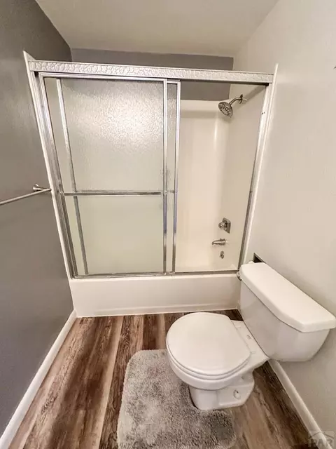 Bath - 407 Conifer Cir, Lamar, CO 81052 photo 3 of 4