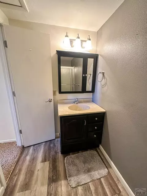 Bath - 407 Conifer Cir, Lamar, CO 81052 photo 4 of 4