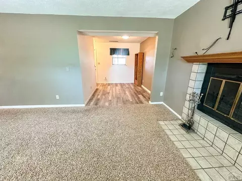 Living - 407 Conifer Cir, Lamar, CO 81052 photo 7 of 8