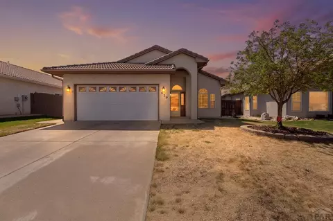 929 Maplecrest Dr, Pueblo, CO 81005