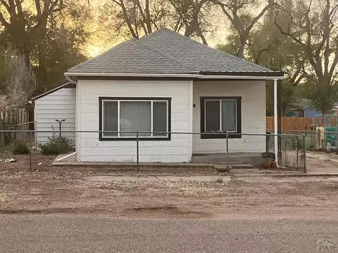 313 S Grand Ave, Manzanola, CO 81058