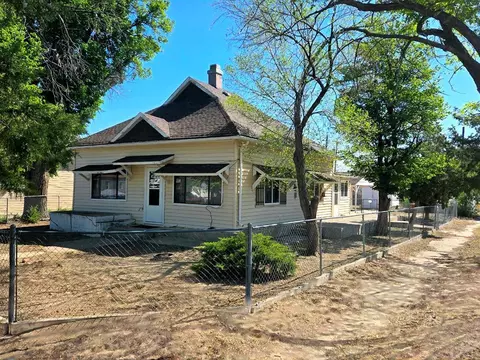 658 St Vrain Ave, Las Animas, CO 81054