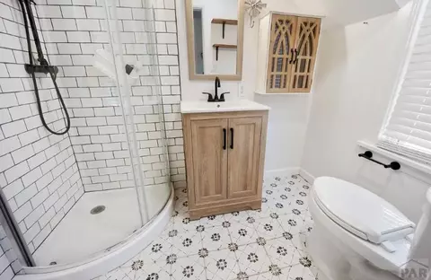 Bath - 1310 Carson Ave, La Junta, CO 81050 photo 4 of 6