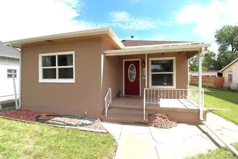 749 W Corona Ave, Pueblo, CO 81004