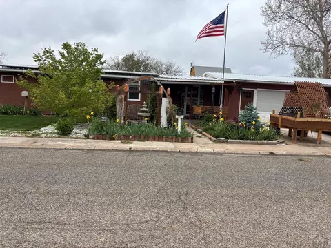 612 9th St, Fowler, CO 81039