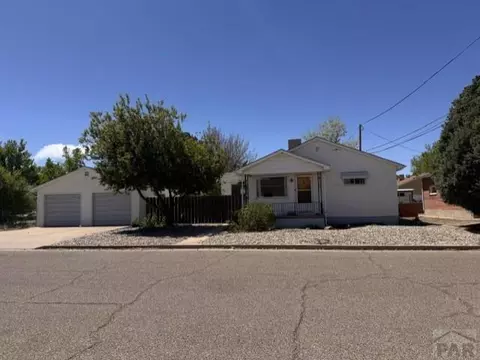 10 Wheatridge Dr, Pueblo, CO 81005