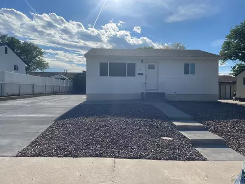 2117 Elmwood Ln, Pueblo, CO 81005