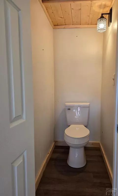 Bath - 9020 Pine Ave, Beulah, CO 81023 photo 1 of 1