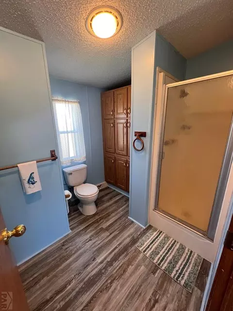 Bath - 7937 Mount Baldy Dr, Rye, CO 81069 photo 3 of 6