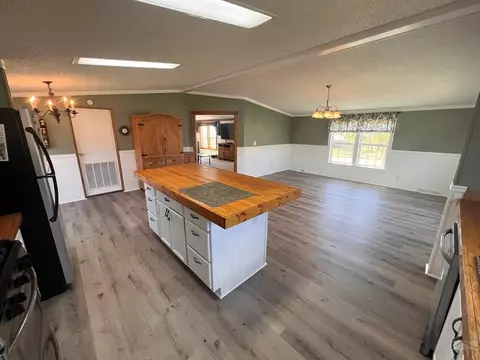 Kitchen - 7937 Mount Baldy Dr, Rye, CO 81069 photo 1 of 7