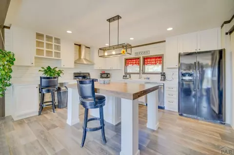 Kitchen - 2664 Comanche Dr, Walsenburg, CO 81089 photo 2 of 5