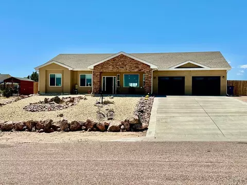 2064 W Hesperus Dr, Pueblo West, CO 81007