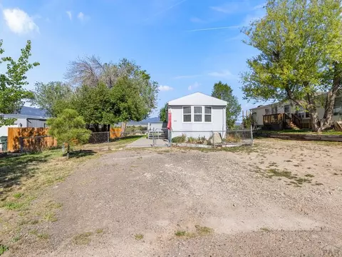 2929 Applewood Dr, Colorado City, CO 81019