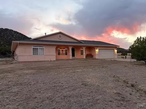 282 Meadowdale Ln, Canon City, CO 81212