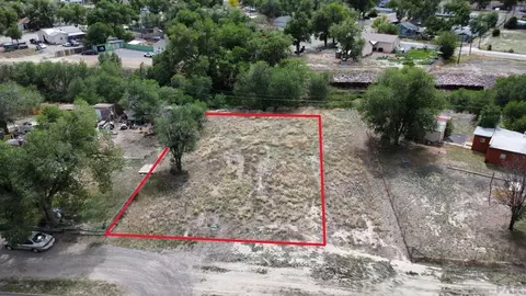 2011 Tuxedo Blvd, Pueblo, CO 81003