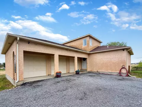5230 Monte Vista Dr, Colorado City, CO 81019