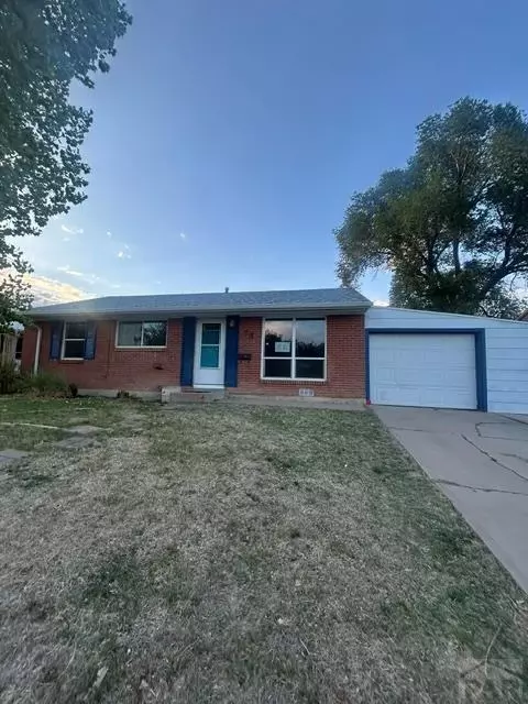 75 Hanson Ln, Pueblo, CO 81001