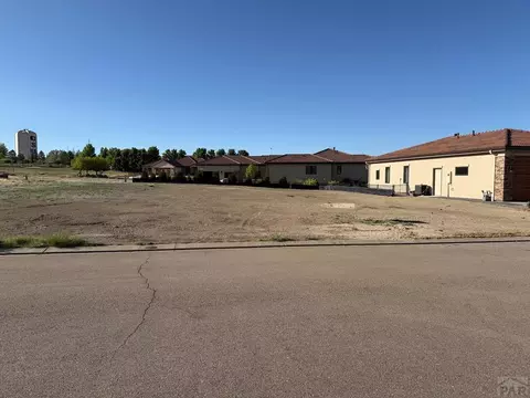 1806 Chianti Ct, Pueblo, CO 81001