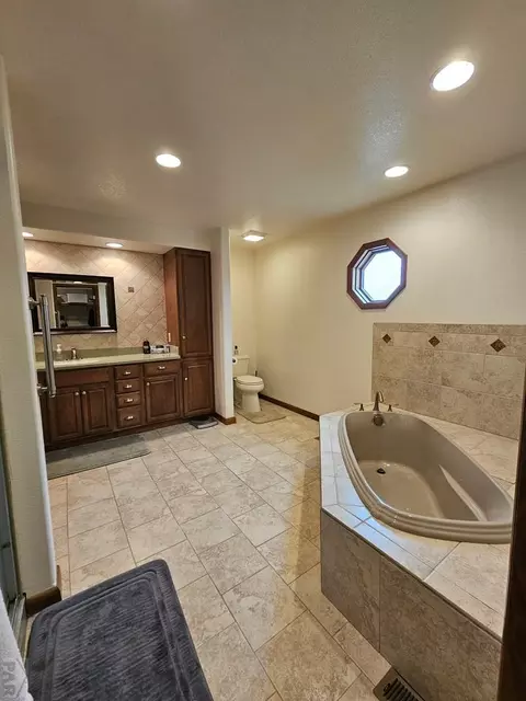 Bath - 410 Welton St, Wiley, CO 81092 photo 5 of 6
