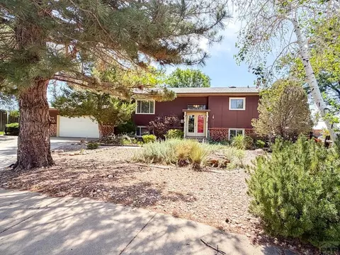 10 Chaparral Ct, La Junta, CO 81050