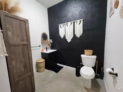 Bath - 988 S Main St, Springfield, CO 81073 photo 4 of 4