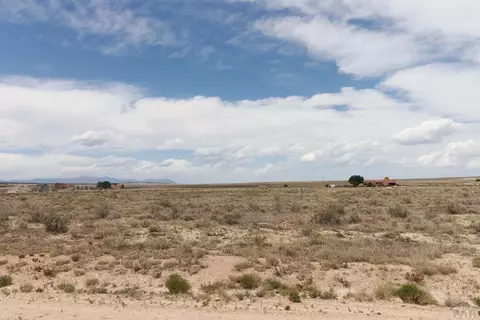 817 E Cholla Dr, Pueblo West, CO 81007