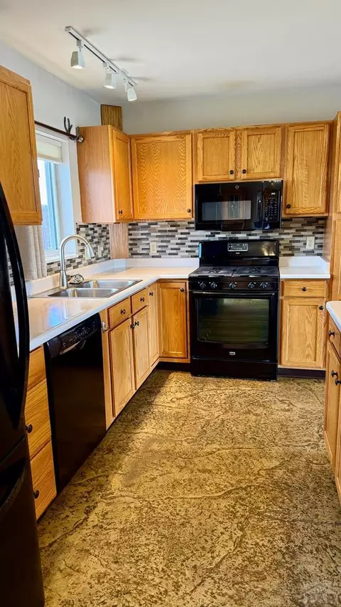Kitchen - 445 County Rd 660, Rye, CO 81069 photo 3 of 4