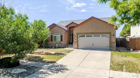 3124 Bobcat Ln, Pueblo, CO 81005