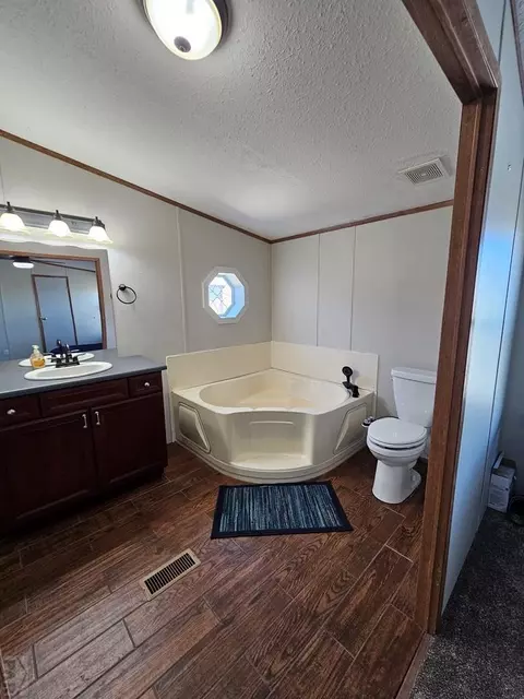 Bath - 28290 County Rd 31, Springfield, CO 81073 photo 1 of 5