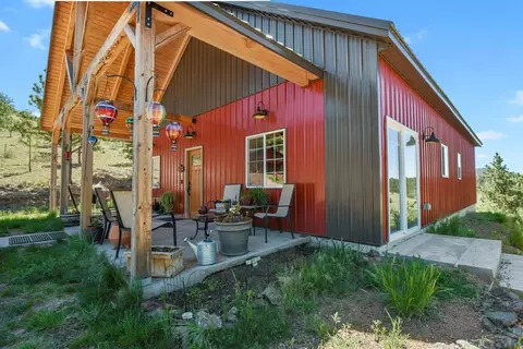 Exterior - 150 Julia Rd, Guffey, CO 80820 photo 2 of 11
