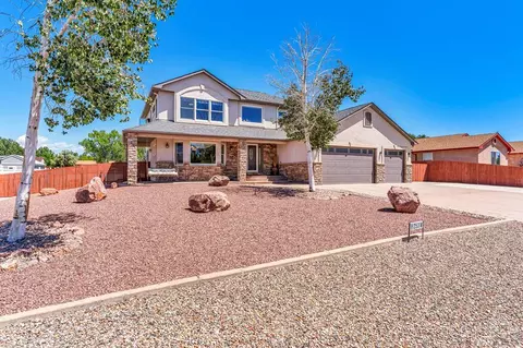253 W Mangrum Dr, Pueblo West, CO 81007