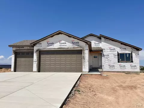 1127 W Mescalero Dr, Pueblo West, CO 81007