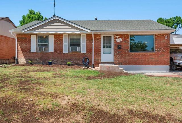 69 Hanson Ln, Pueblo, CO 81001