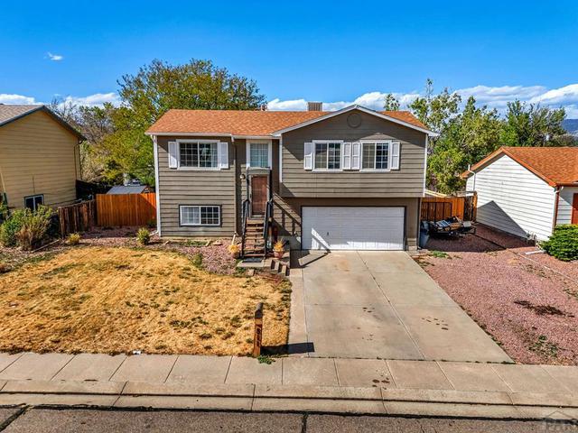 811 Meadows Ave, Canon City, CO 81212