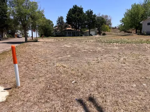1202 Cimarron Ave, La Junta, CO 81050 photo 4