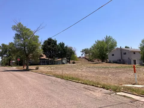 1202 Cimarron Ave, La Junta, CO 81050 photo 3