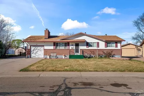 61 Radcliff Ln, Pueblo, CO 81005