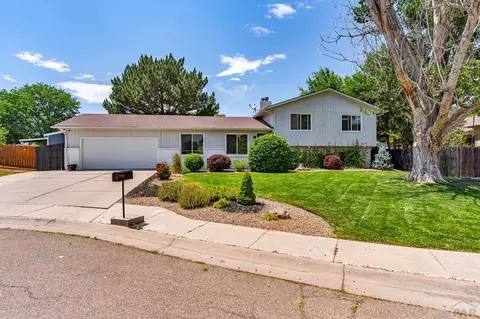 6 Paladin Ct, Pueblo, CO 81008