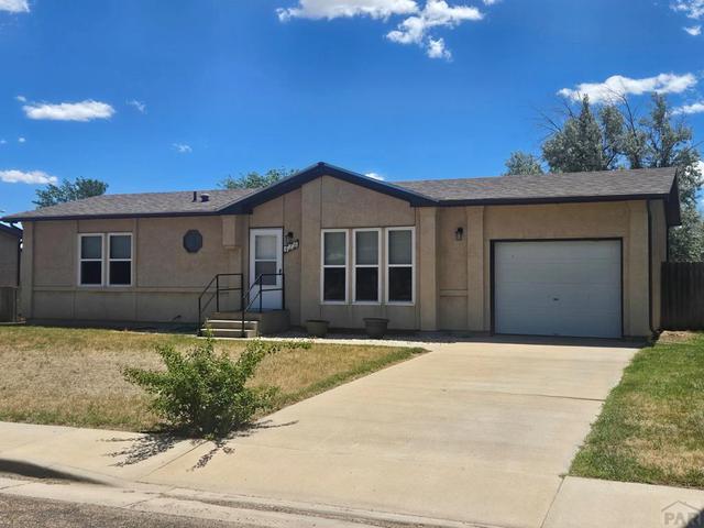 426 Kiva Ct, La Junta, CO 81050