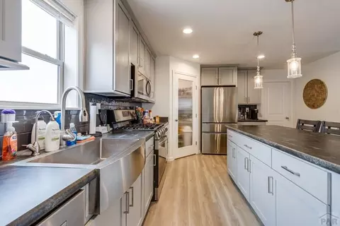 Kitchen - 1121 Stone Cliff Rd, Rye, CO 81069 photo 2 of 2