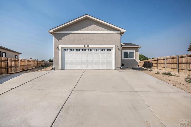 2430 W Cruz Ct, Pueblo, CO 81003