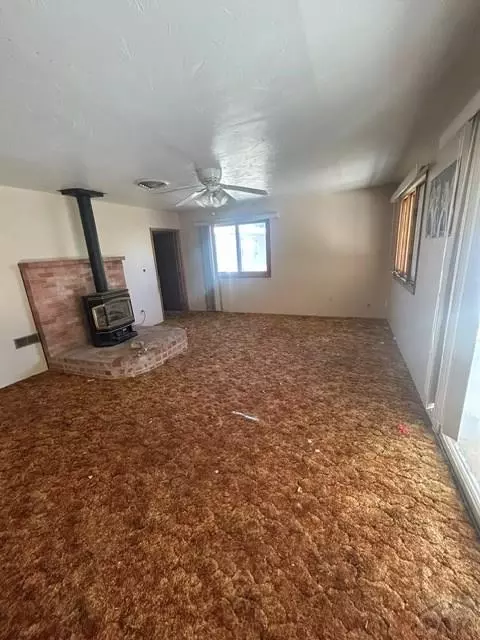 Living - 318 E Florence Ave, Fowler, CO 81039 photo 3 of 4