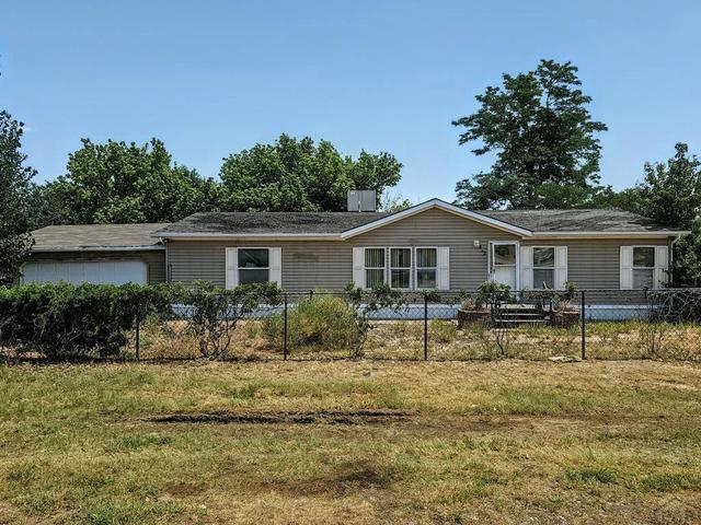 822 S Tolstoi Dr, Pueblo West, CO 81007