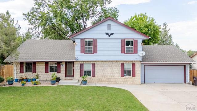 11 Remington Ct, Pueblo, CO 81008