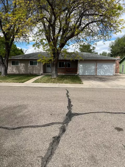 17 Cornell Cir, Pueblo, CO 81005